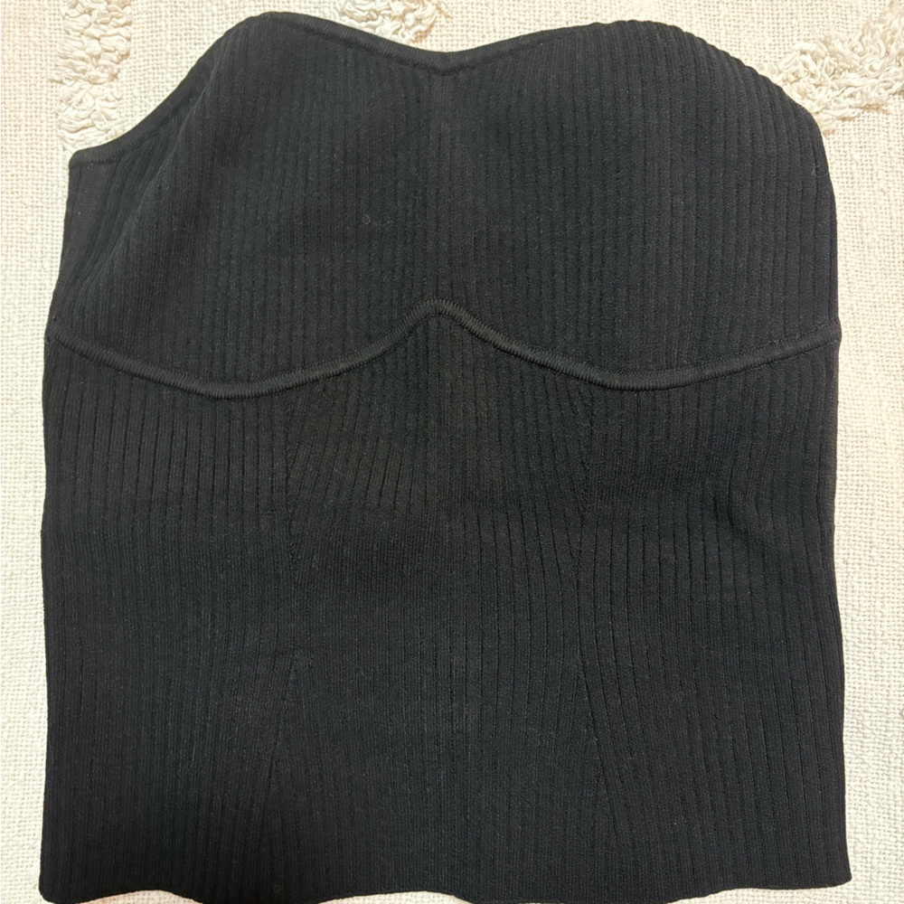 Aritzia Wilfred Black Ribbed Strapless Top